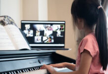 Konsentrasi dalam Belajar Piano